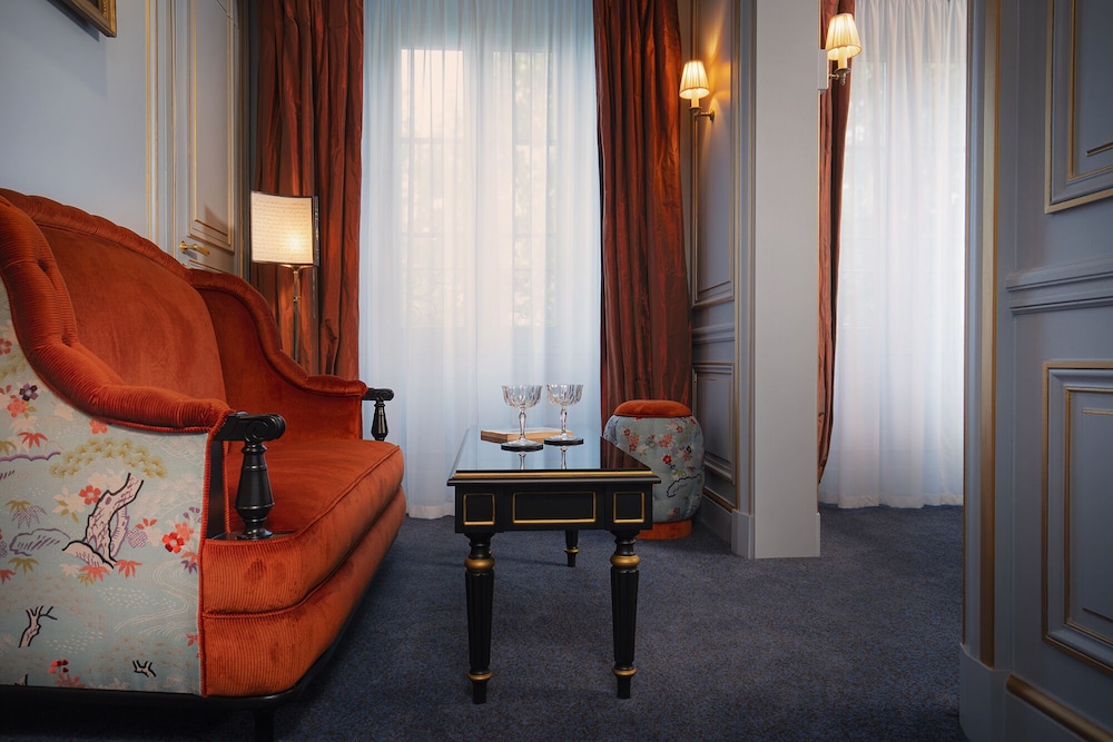 Junior Suite thumbnail 6