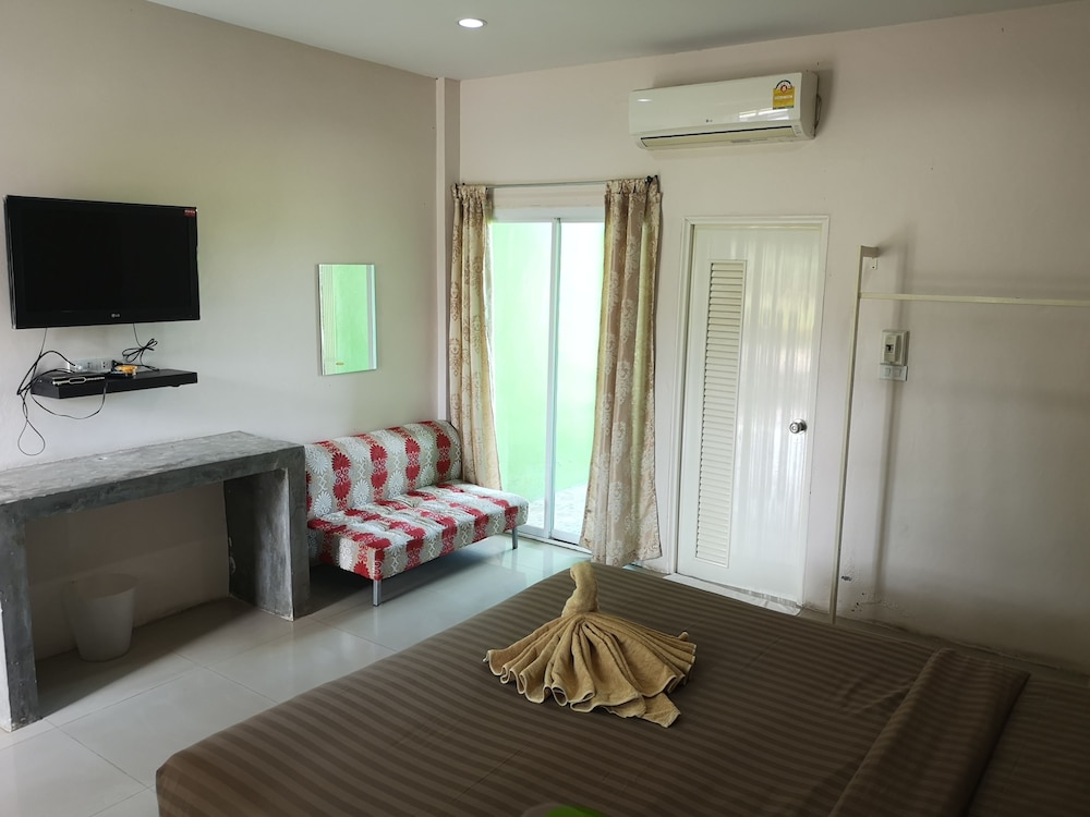 Deluxe Double Room photo 2