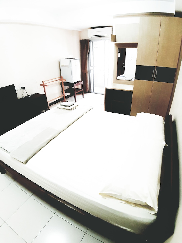 Standard Room photo 2