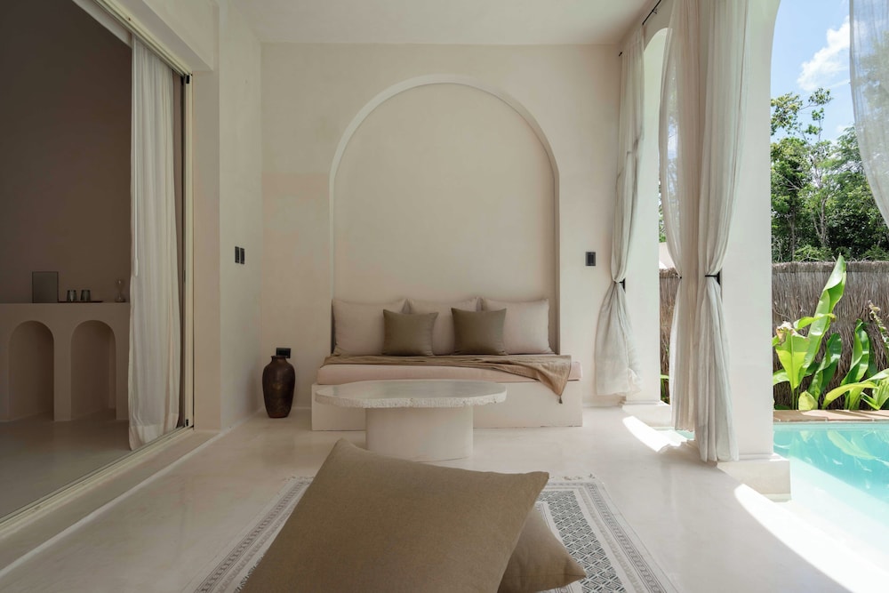 Deluxe Villa - Photo 16