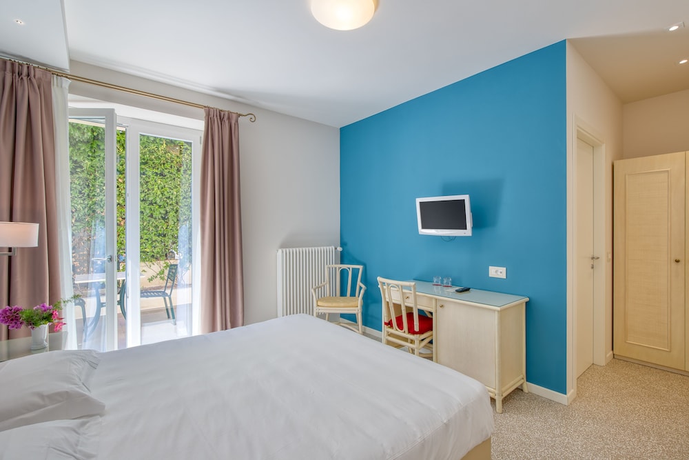Comfort Room photo 1