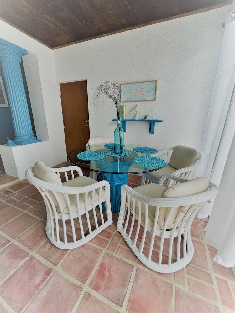 Premium Room, 1 King Bed, Patio, Sea View photo 3