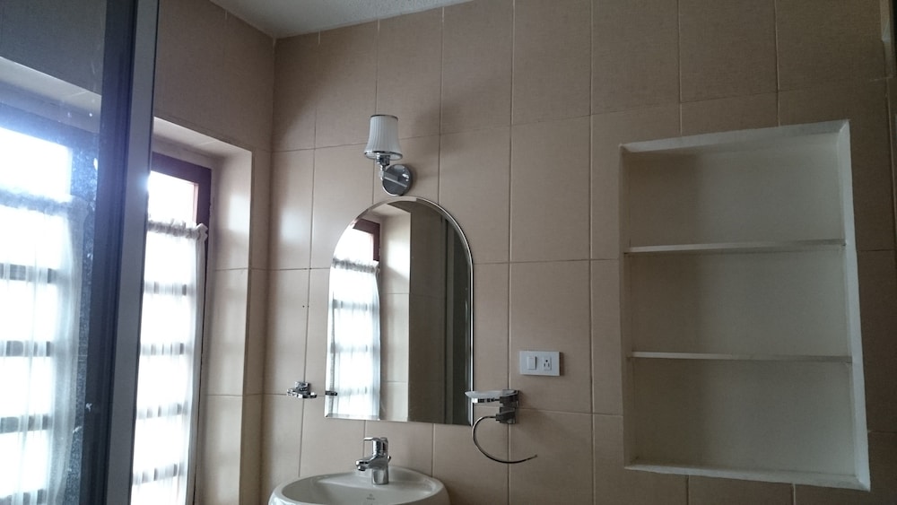 Comfort Studio Suite, 1 Bedroom, Ensuite photo 2