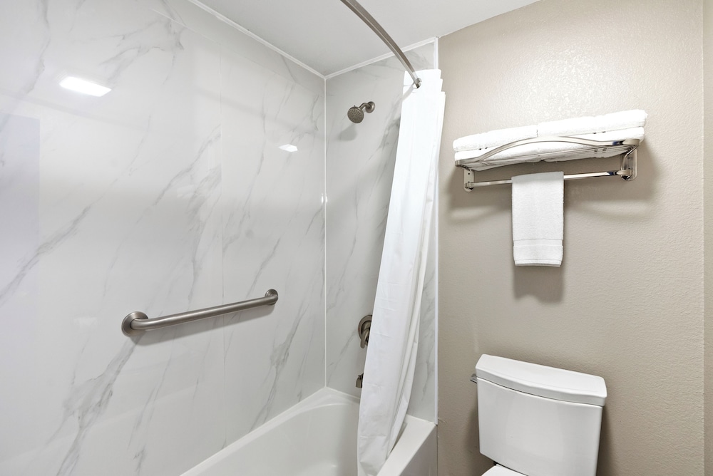Exclusive Room, 1 King Bed, Balcony, Ocean View - Photo 6