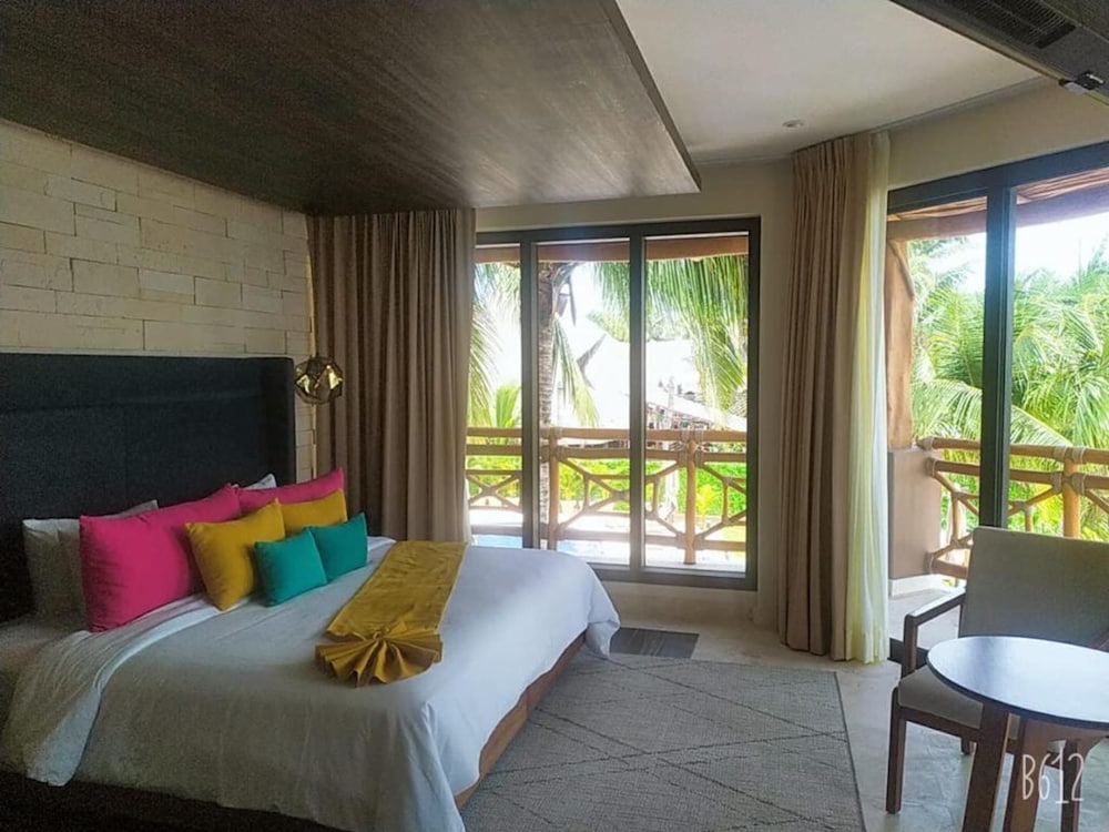 Luxury Junior Suite King Bed