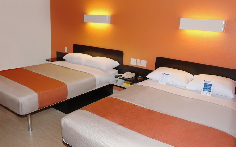 Deluxe Room, 2 Double Beds, Non Smoking, Kitchenette photo 3