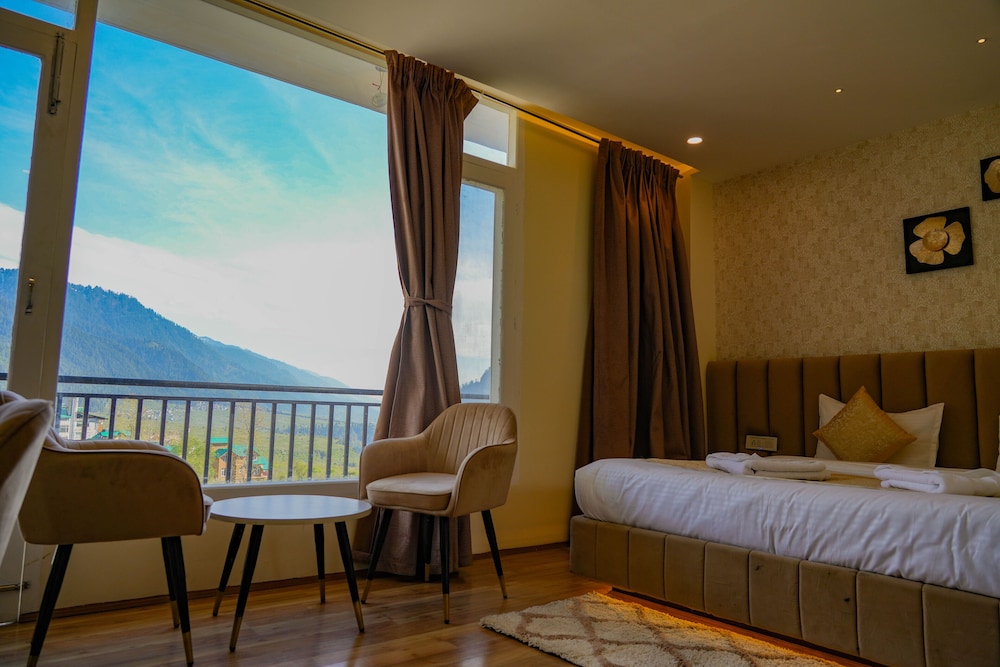 Premium Room - Photo 13