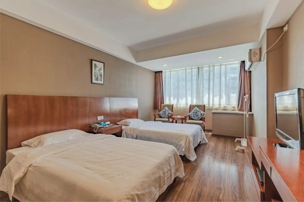 Basic Twin Room photo 1