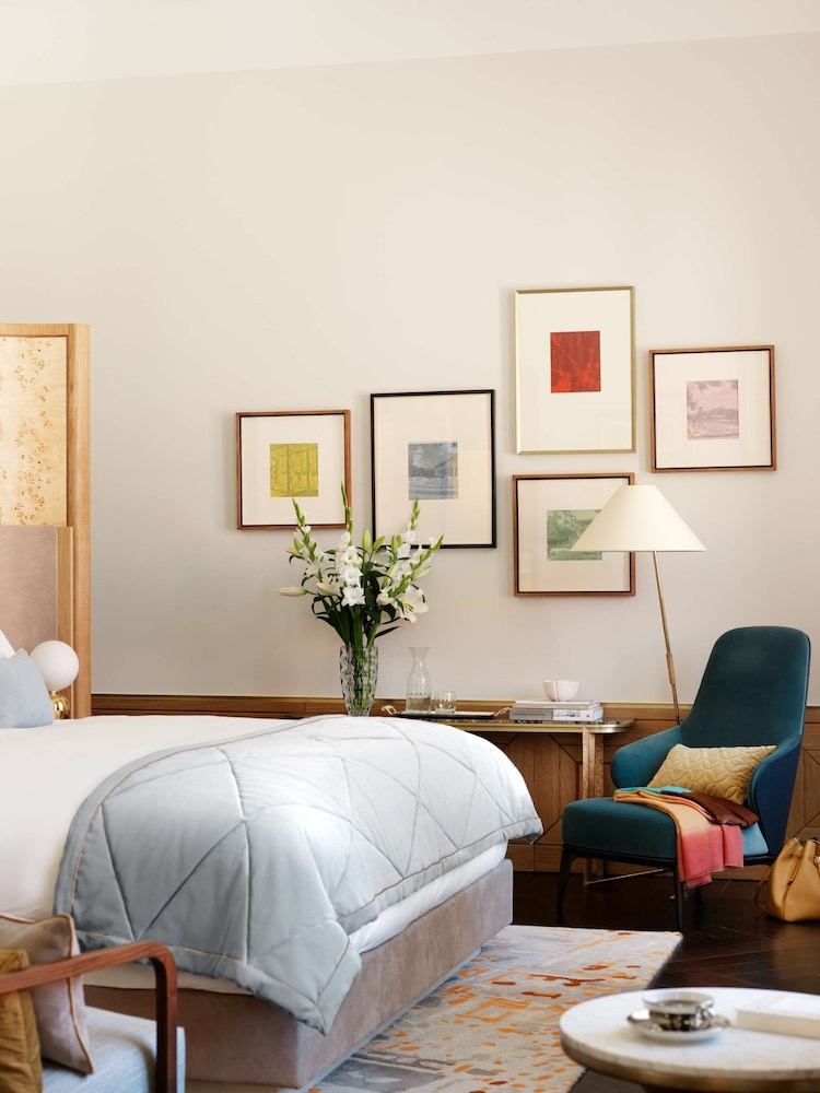 Deluxe Room, 1 King Bed