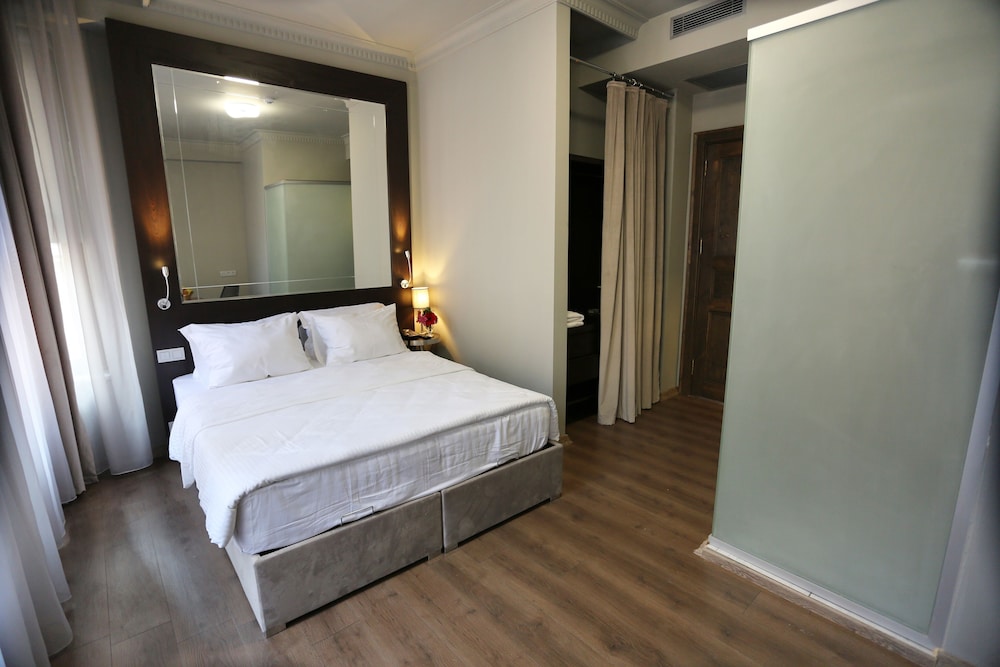 Deluxe Triple Room, 1 Bedroom, Non Smoking photo 1
