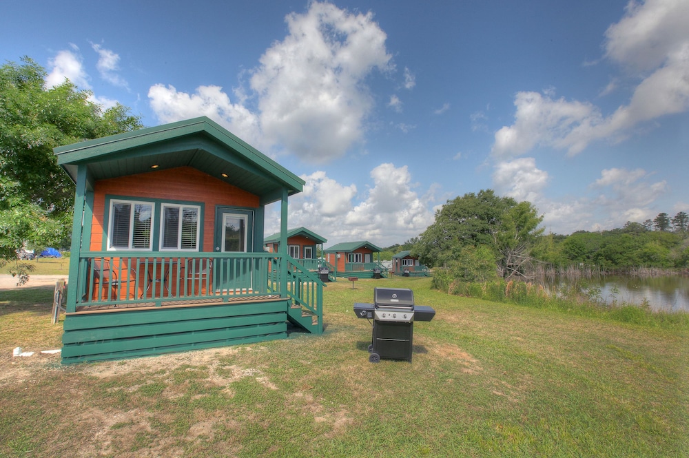 Cabin, Kitchenette (No Pets, Linens Included) photo 2