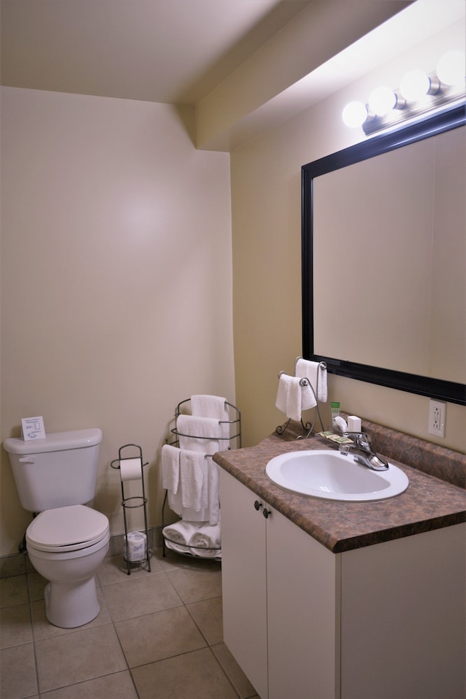 Comfort Room, 2 Queen Beds - Photo 5