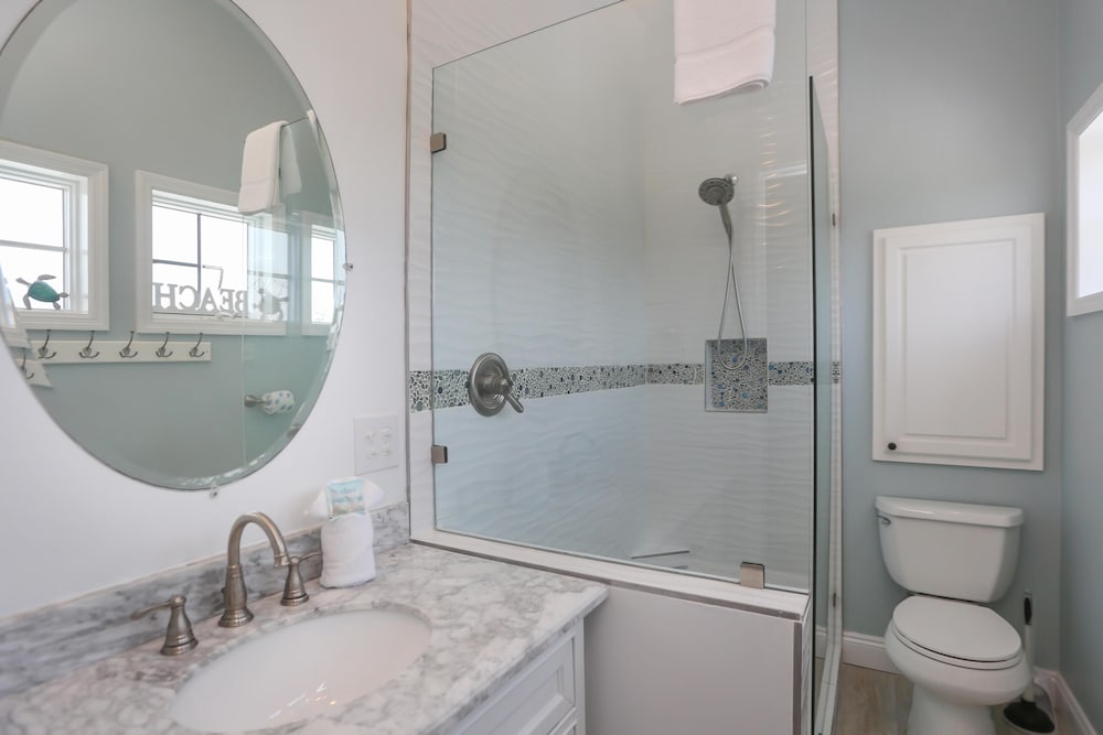 House, Multiple Beds (Coastal Cove) photo 2