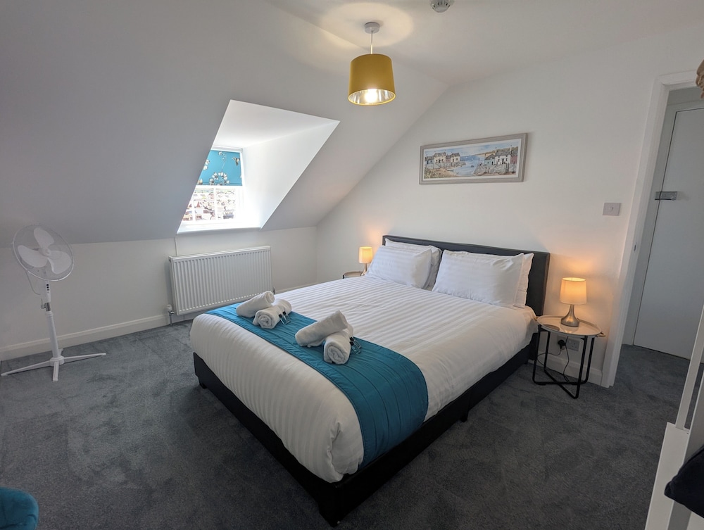 Attic Triple photo 1