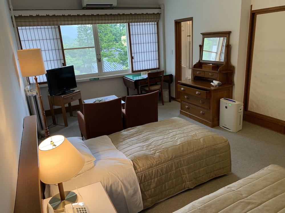 Economy Twin Room, Non Smoking