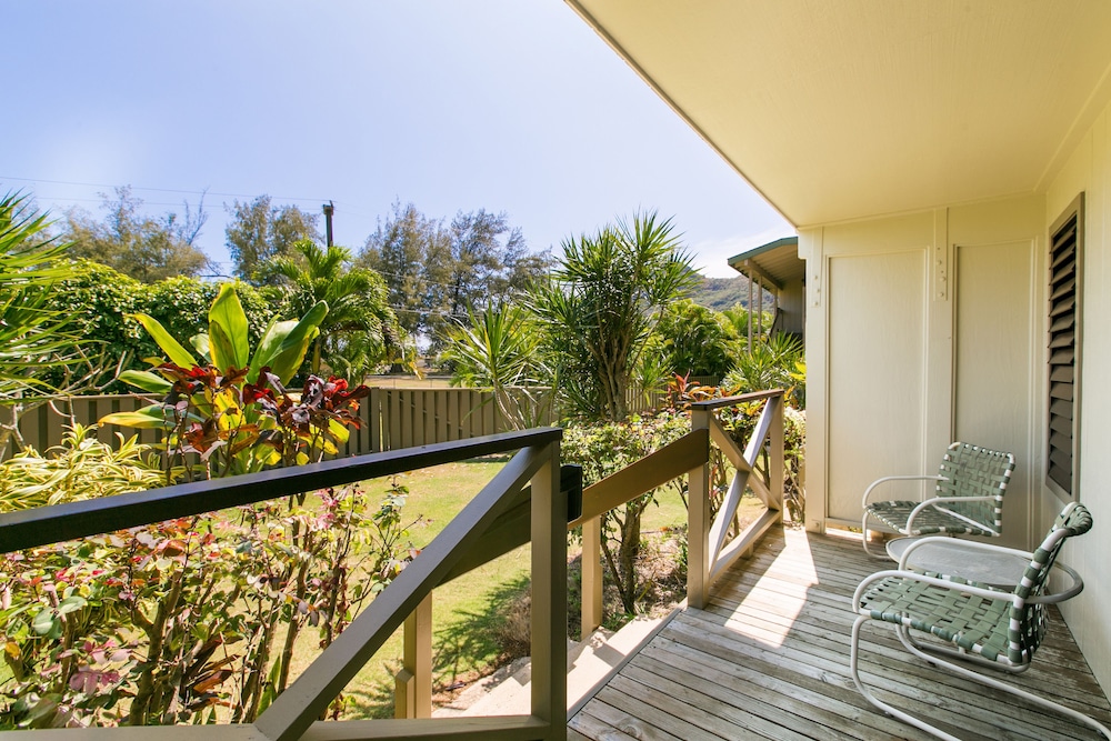 Standard Room, 1 King Bed, Lanai, Mountain View (No Resort Fee, Free Breakfast) - Photo 5
