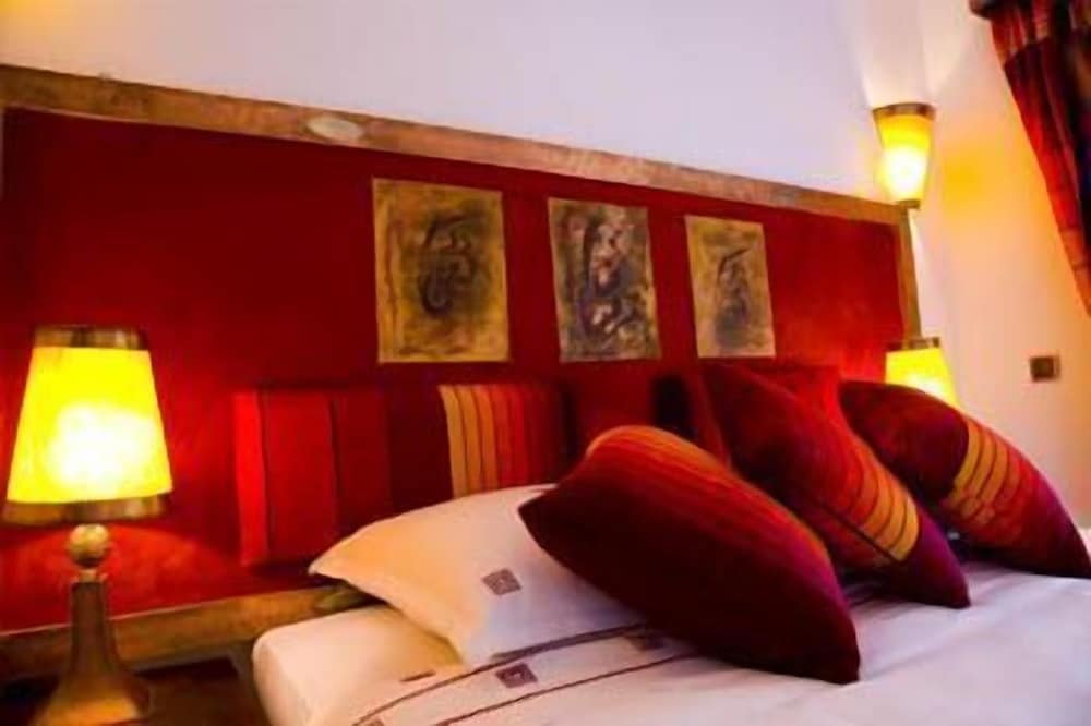 Double Room - Photo 3