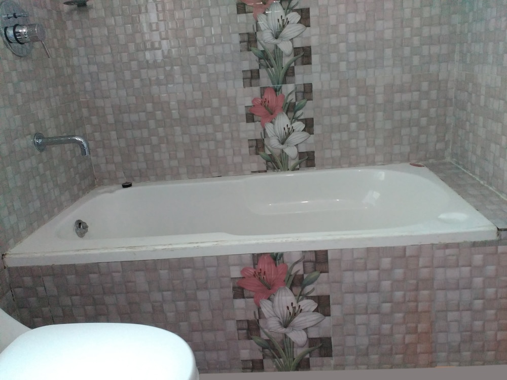 Standard Room, Pool Access, Hill View photo 2