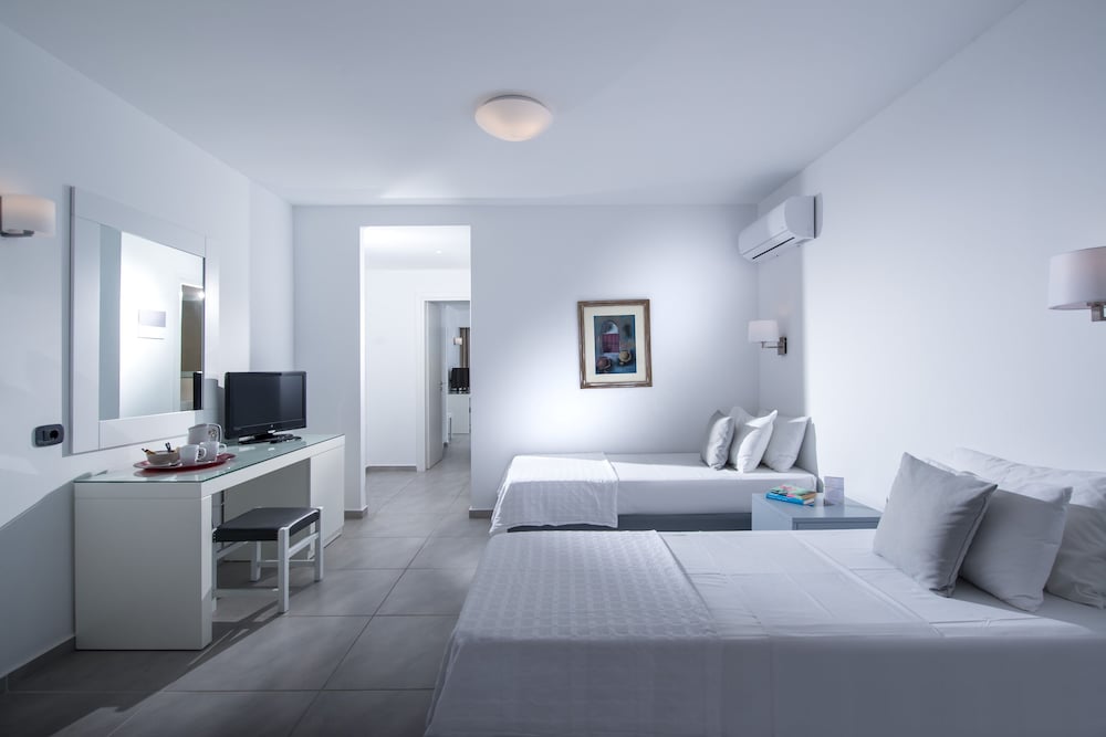 Family Suite, 2 Bedrooms, Sea View - Photo 5