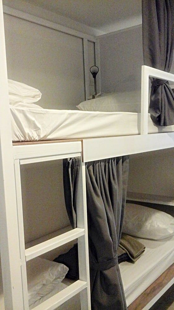 Mixed Dorm 8 beds