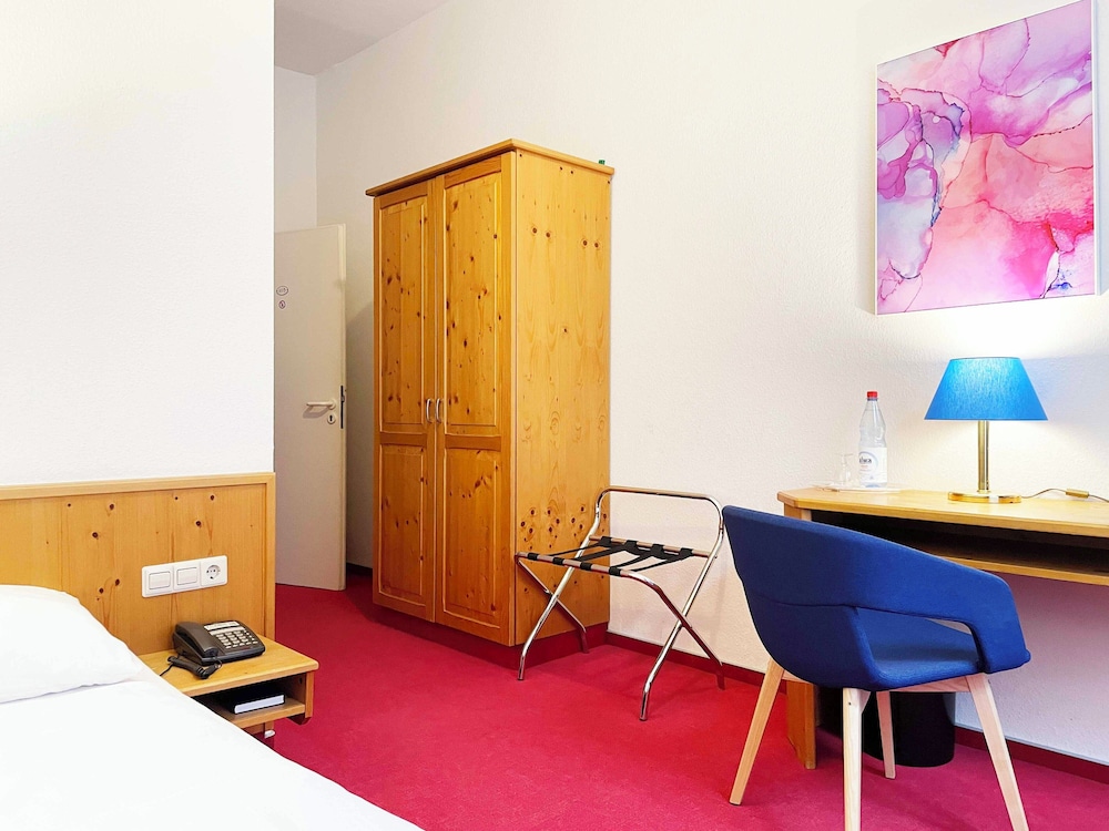 Single Room photo 2