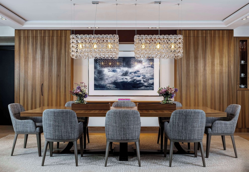 Signature Suite, Patio, City View - Photo 5
