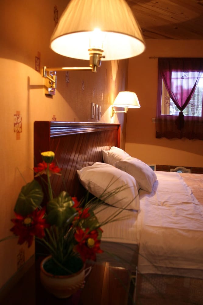 Room, 1 King Bed, Non Smoking photo 1