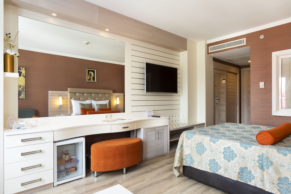 Standard Roh Side Sea View Room