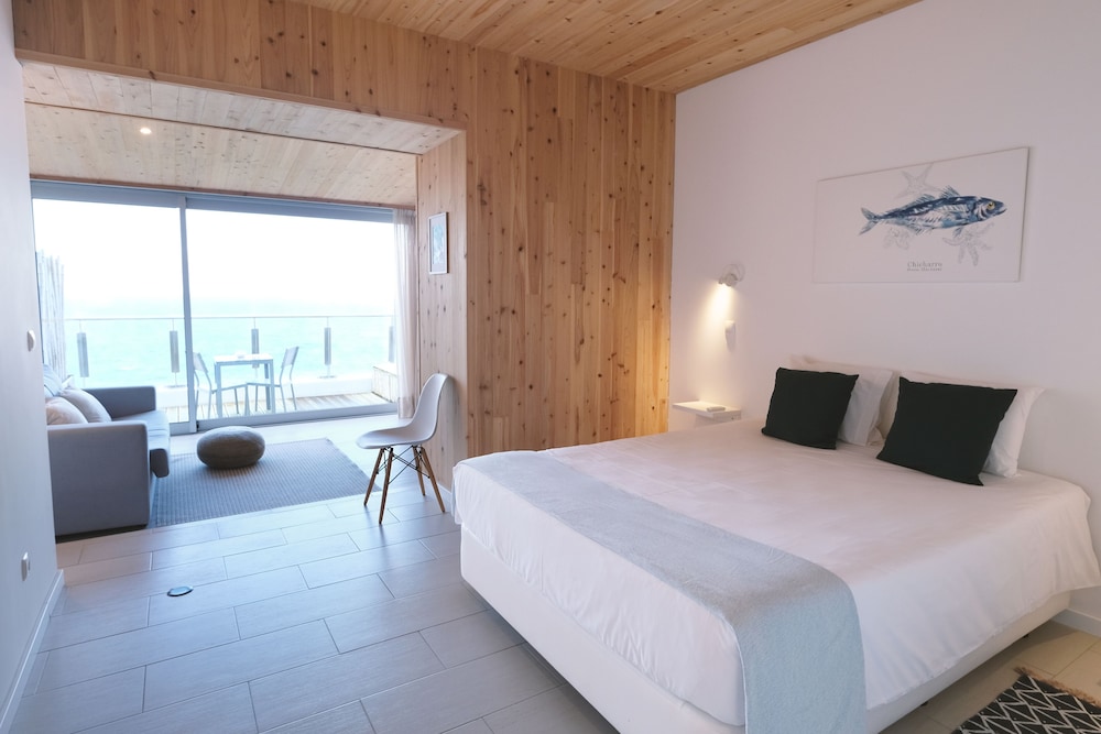 Open Space Room, Sea View