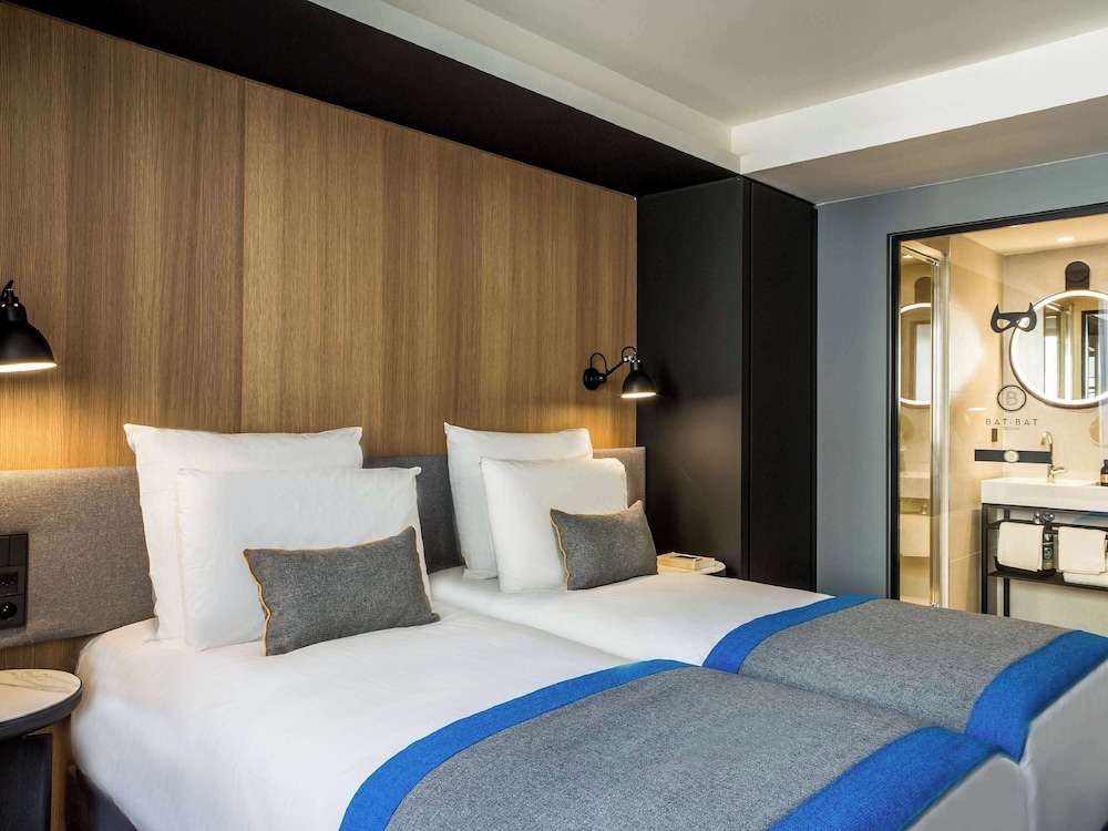 Privilege, Room, 2 Twin Beds thumbnail 5