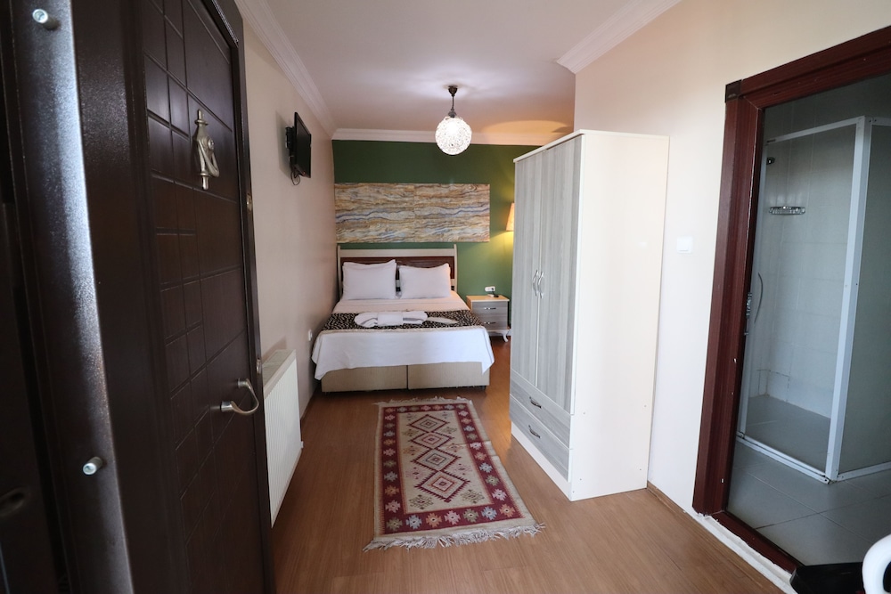 Standard Room photo 3