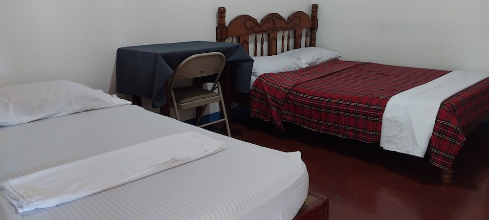 Basic Twin Room (A/C) photo 2
