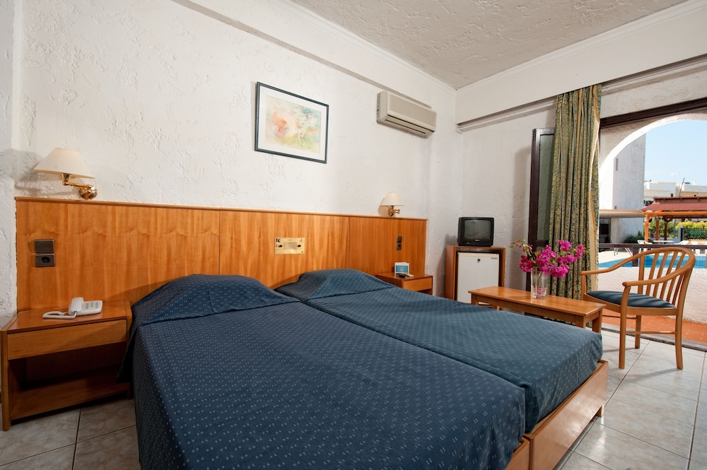 Standard Room - Photo 1