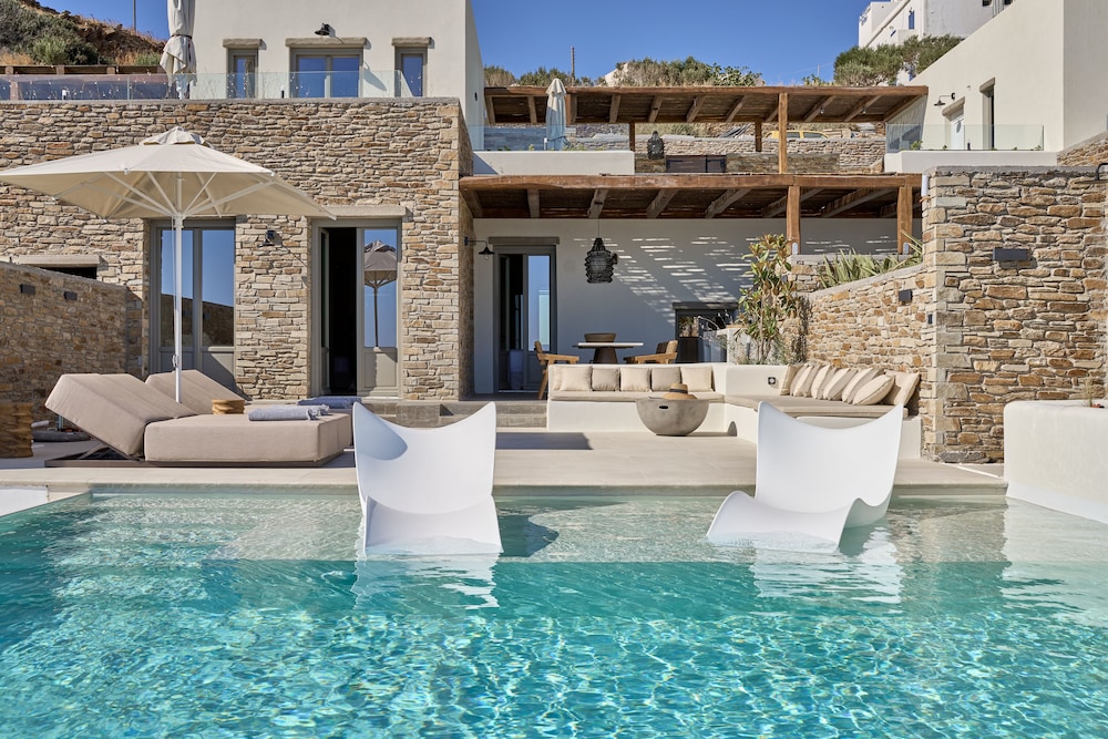 Grand Suite, 3 Bedrooms, Private Pool - Photo 9