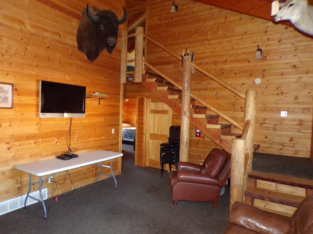 Standard Cabin, 4 Bedrooms, 2 Bathrooms photo 1