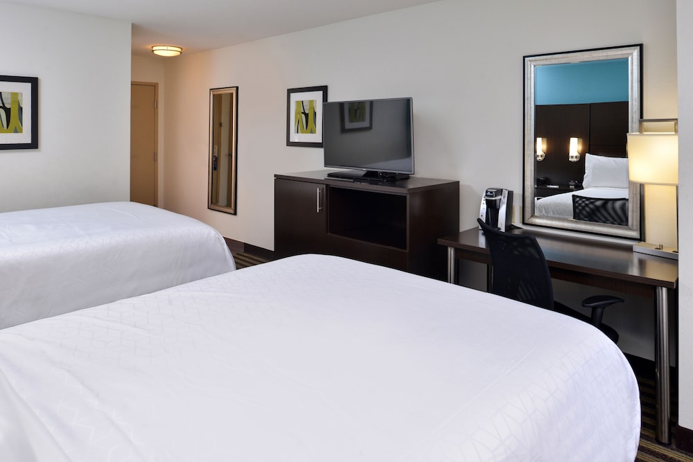 Room, 2 Queen Beds, Accessible (Mobil Tub) - Photo 2
