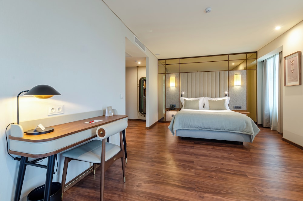 Executive Twin Room - Photo 7