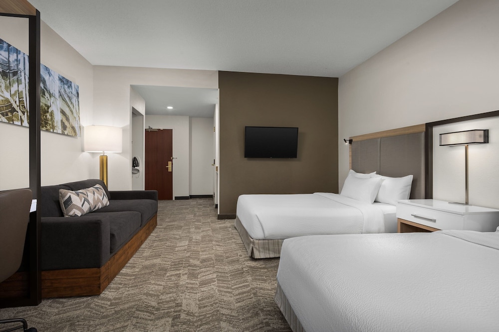 Studio Suite, 2 Queen Beds (Mobility/Hearing Accessible, Tub) photo 3