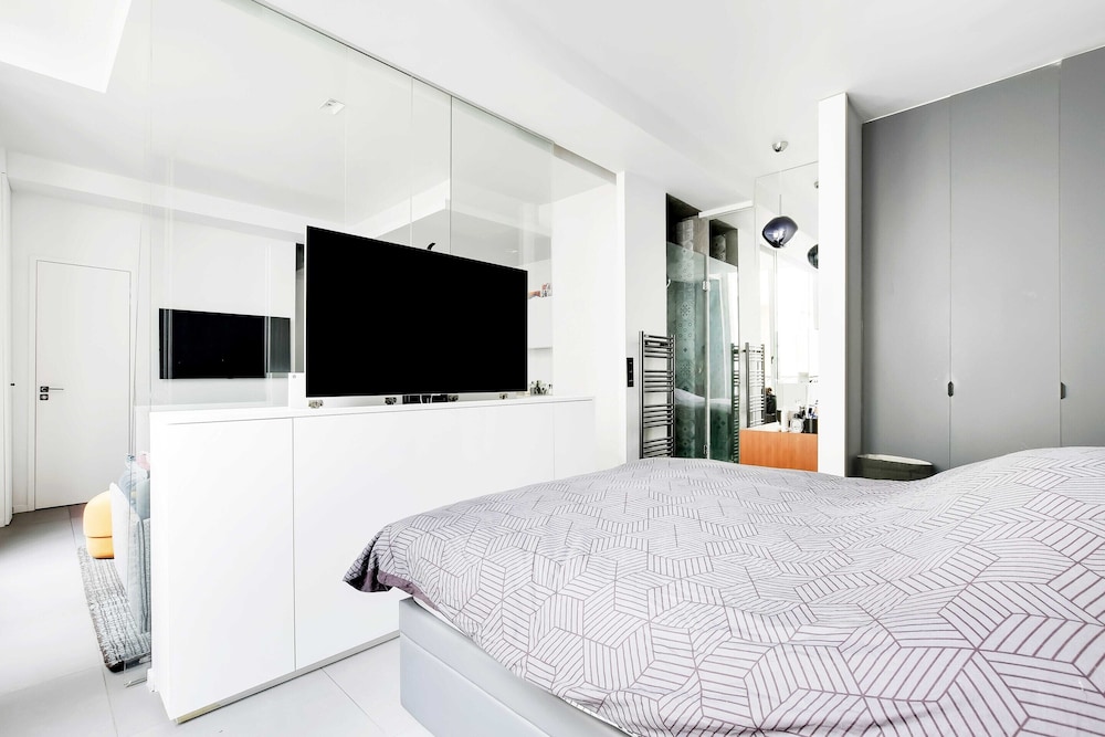 Apartment photo 2