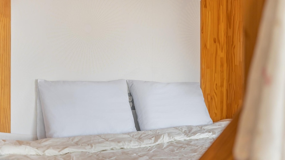 Basic Room, 1 Bedroom (Peppermint) - Photo 7