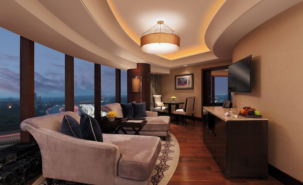 Panoramic Suite - Photo 5
