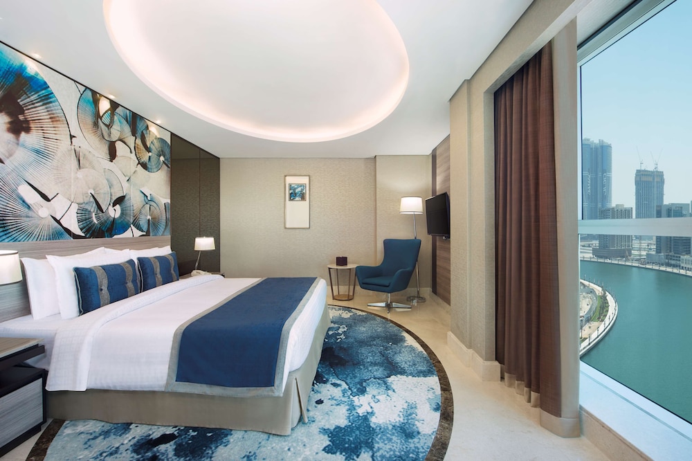 Grand Deluxe Room, 1 King Bed, Non Smoking (Converts to 2 Twin Beds)
