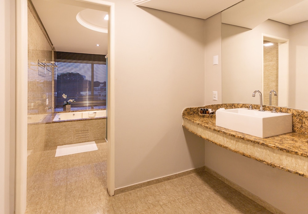 Premier Suite photo 3