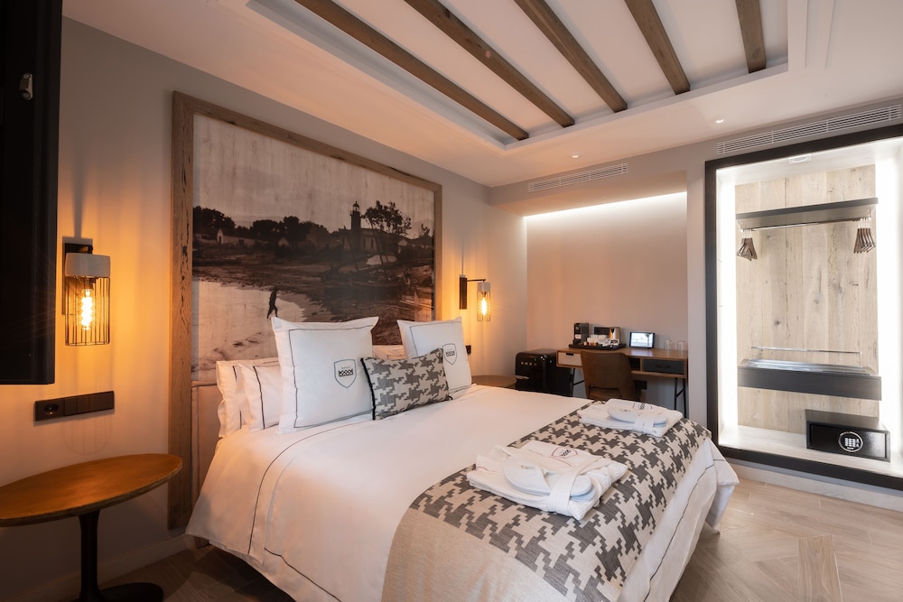 Double Interior Room