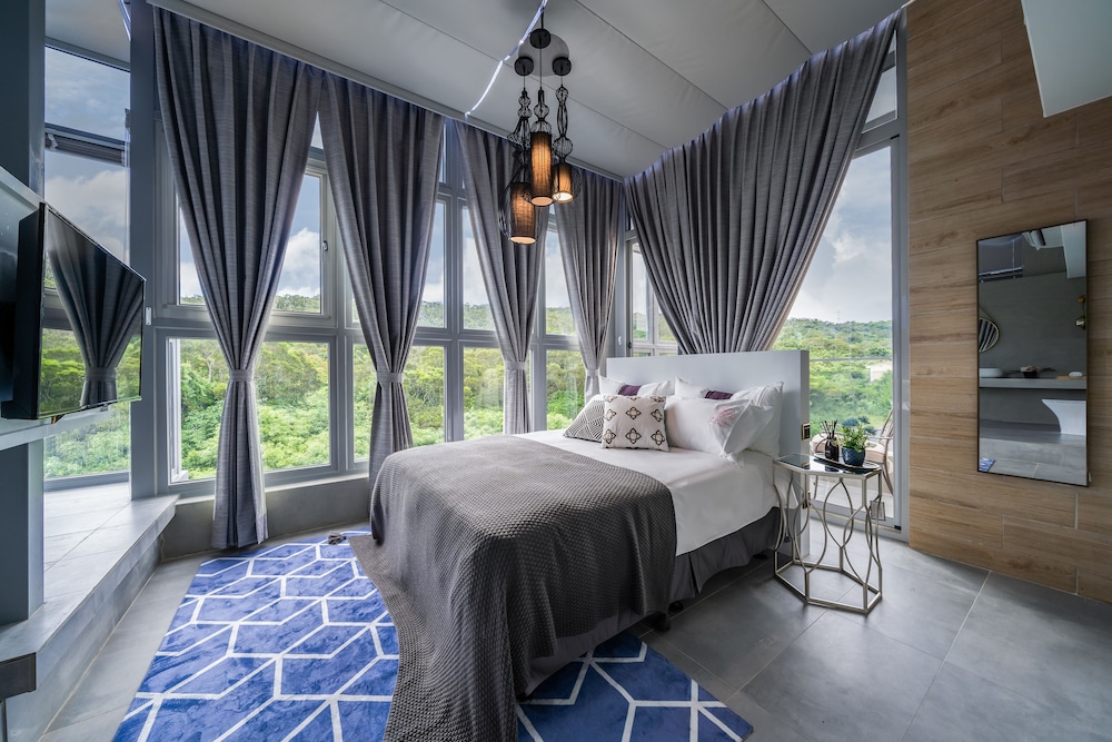 Deluxe Double Room, Balcony - Photo 4