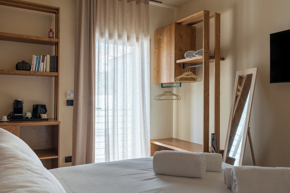 Basic Double Room photo 1