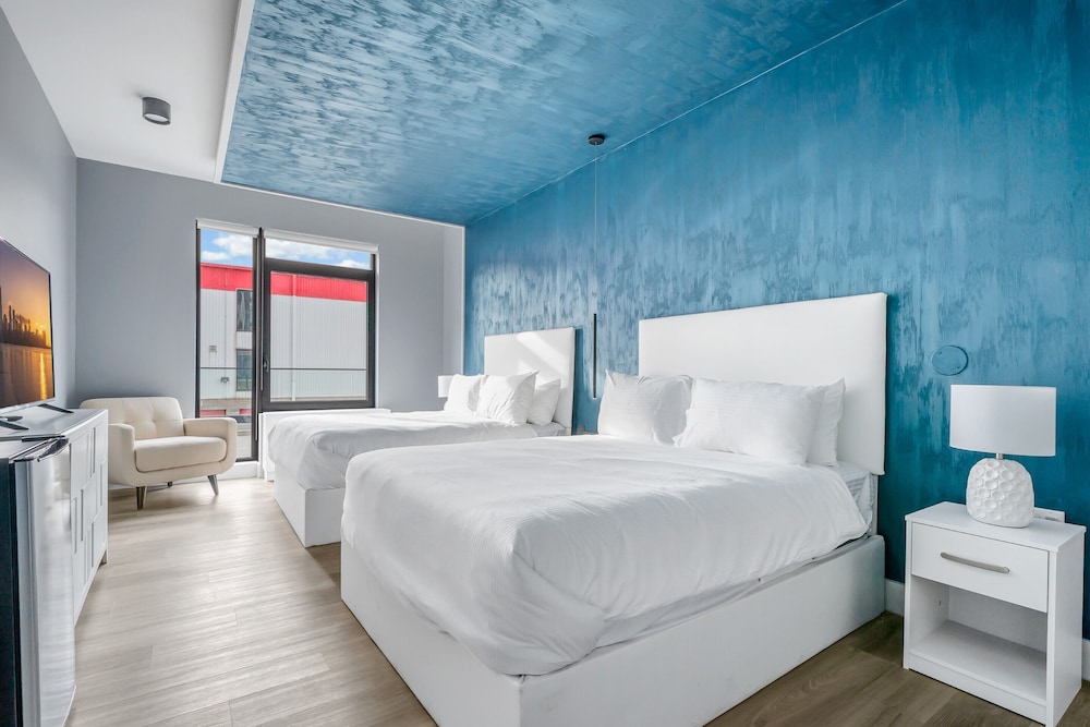 Deluxe Double Room, 2 Queen Beds - Photo 1