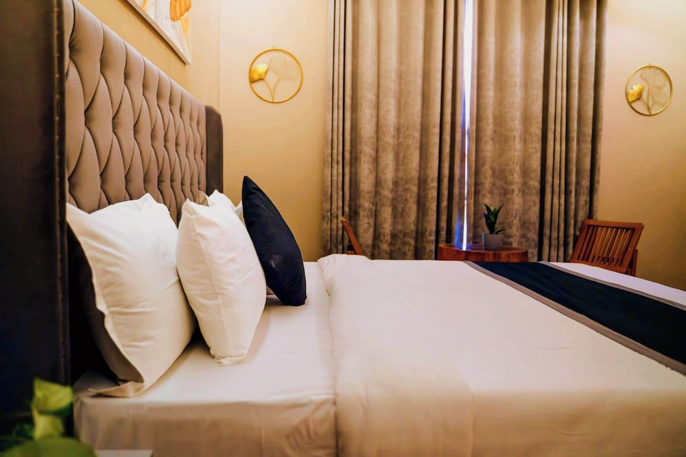 Premium Room - Photo 25