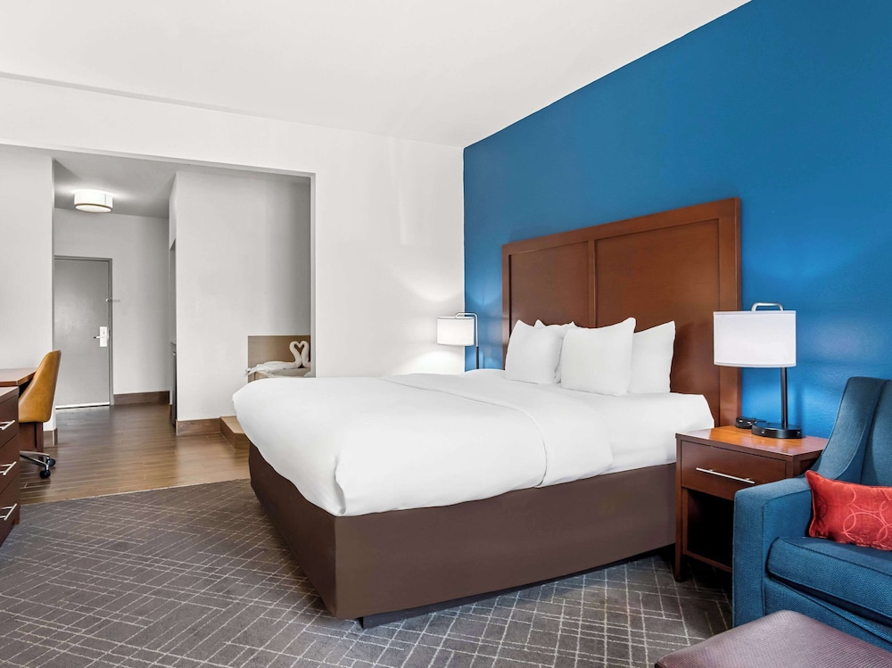 Suite, Multiple Beds, Accessible, Non Smoking