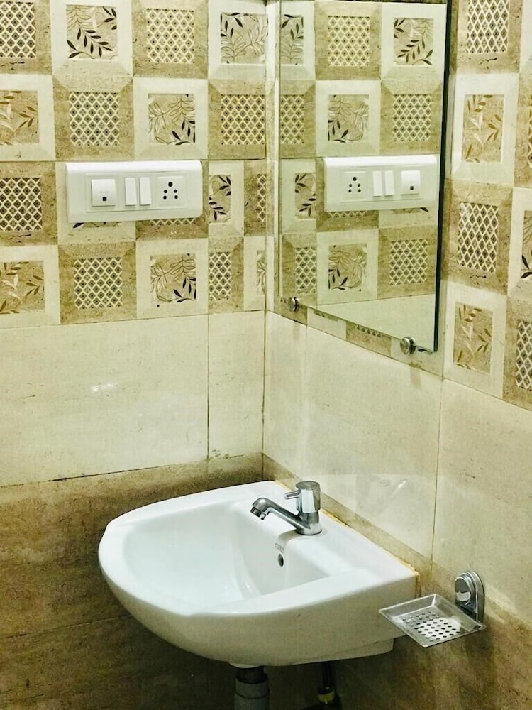 Deluxe Double Room, 1 Double Bed photo 2
